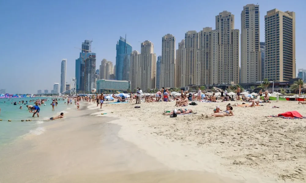 Dubai-Marina-Beach-Free-Dubai-2